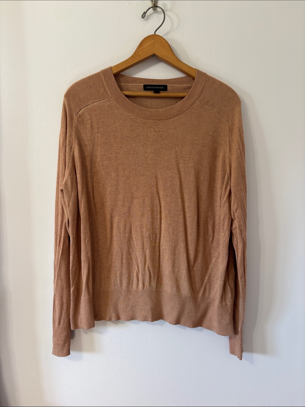 Banana Republic Camel Colored Silk Blend Crewneck Sweater